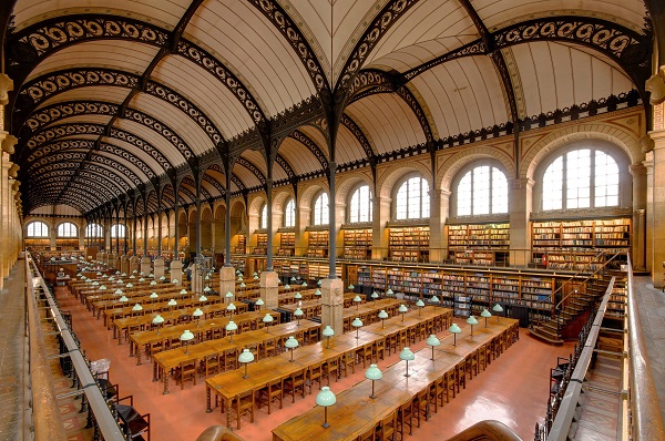 grote leeszaal Bibliothèque Ste Geneviève, Parijs